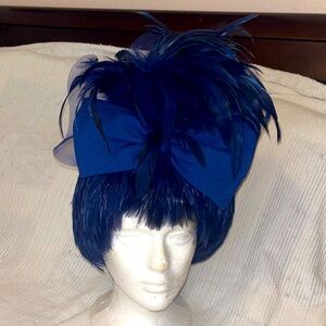 Elegant Blue Feathered Fascinator